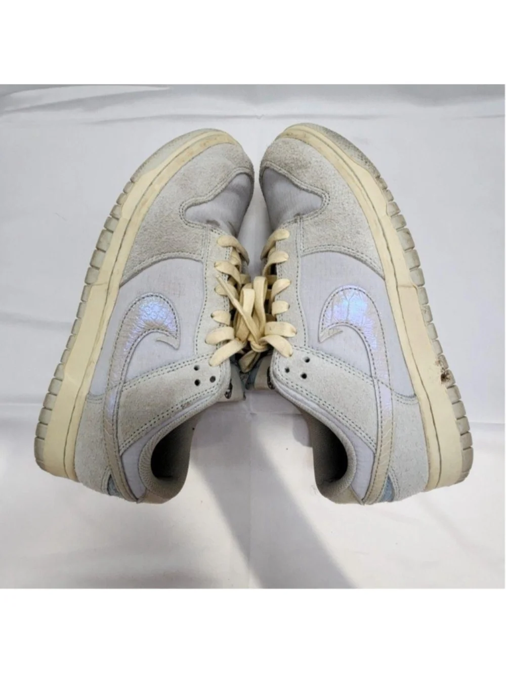 Nike Dunk Low Shoes Mens 8.5 Gray Suede Holographic Swoosh DV7210-001 Casual